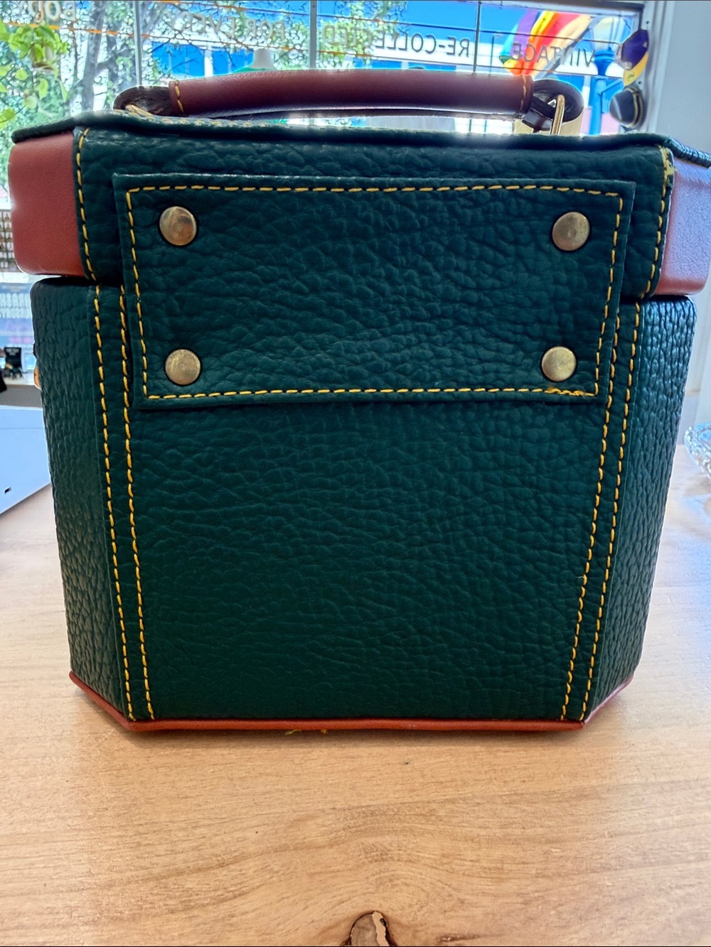 Vintage Dooney & Bourke Forest Green Pebbled Leather Box Bag with Brown Trim - Picture 3 of 11